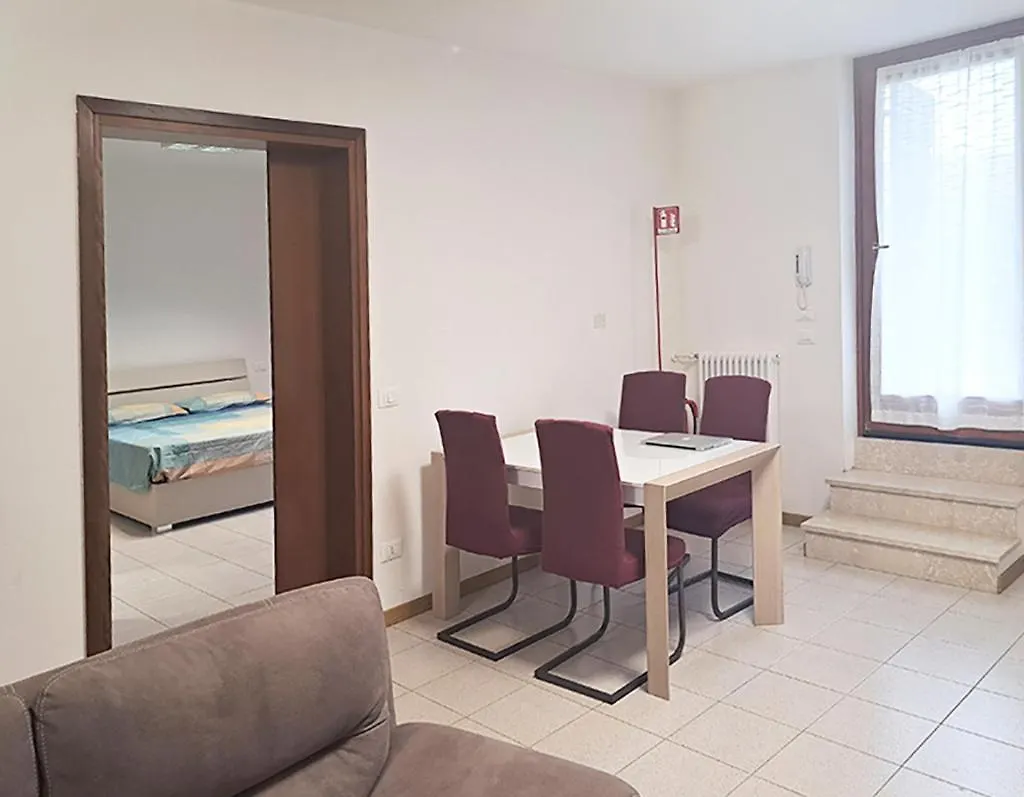 Appartamento M2 Vicino Ospedale Sacro Cuore - Don Calabria E Centro Negrar Włochy