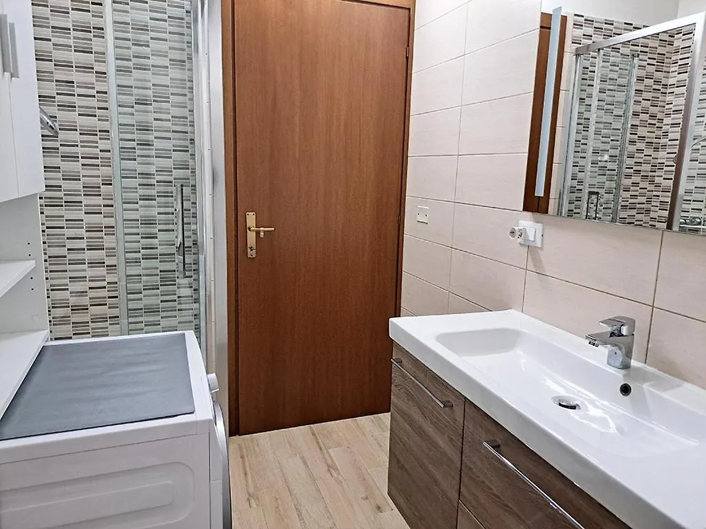 Appartamento M2 Vicino Ospedale Sacro Cuore - Don Calabria E Centro 内格拉尔 0*,  意大利